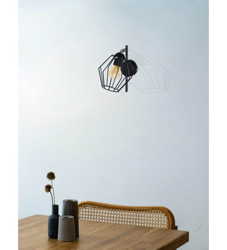 Kinkiet Benet w kolorze matowej czerni druciany klosz styl nowoczesny loftowy
