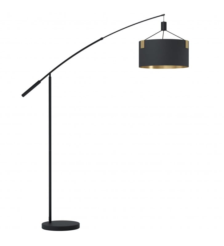 Lampa podłogowa na wysięgniku Tortola1 czarna abażur z mosiężnym wykończeniem np. nad sofę do salonu