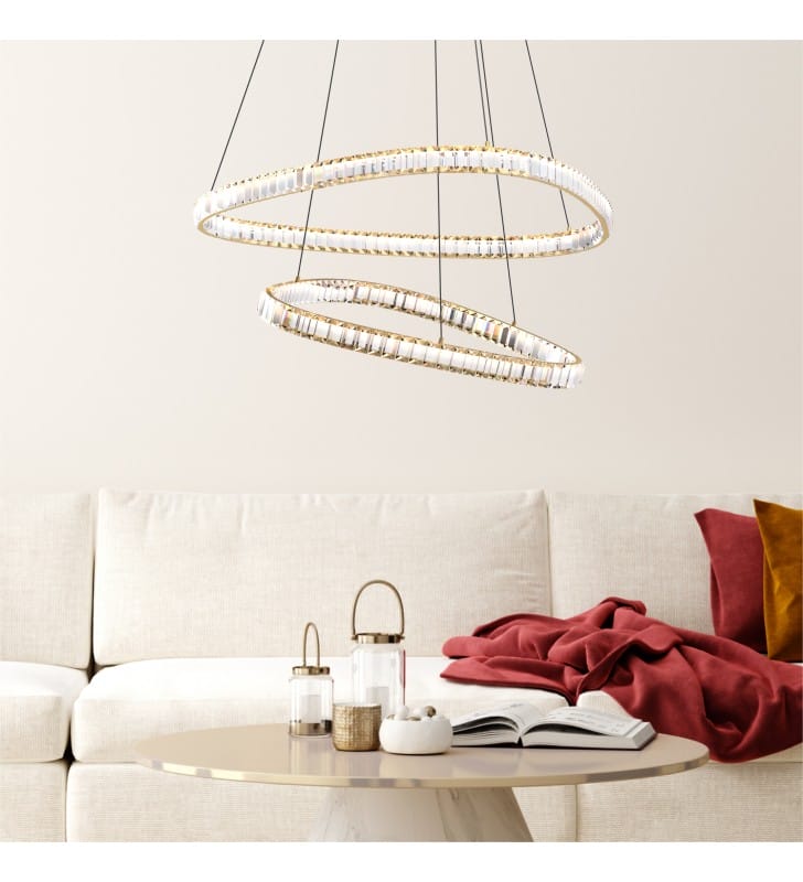 Lampa Athesa LED z pilotem złota wisząca kryształowa do salonu glamour